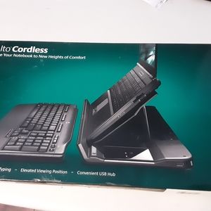 ALTO CORDLESS KEYBOARD AND STAND